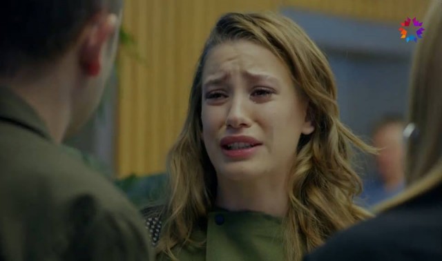 Serenay Sarıkaya Fotoğrafı
