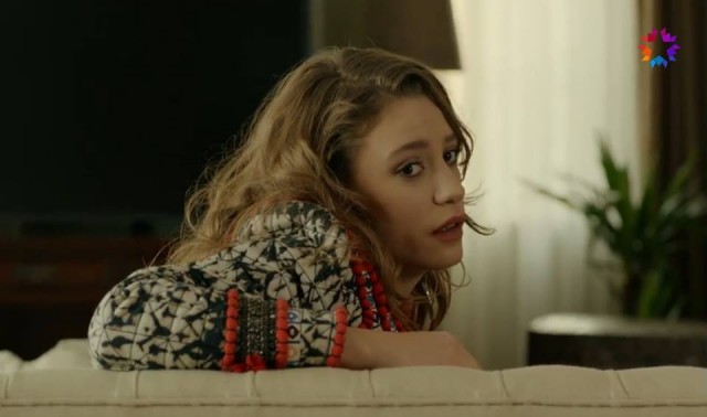 Serenay Sarıkaya Fotoğrafı