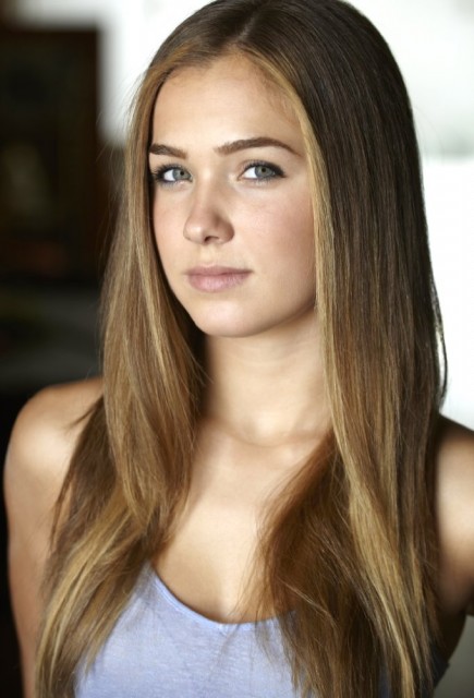 Haley Lu Richardson Fotoğrafı