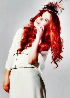 İpek Yaylacıoğlu Fotoğrafı