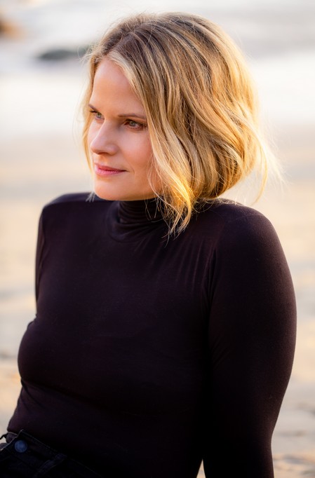 Joelle Carter Fotoğrafları 1