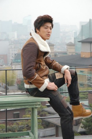 Lee Jae-Yoon Fotoğrafı