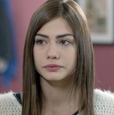 Demet Özdemir Fotoğrafları 48