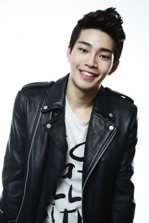 Kim Young-Jae (II) Fotoğrafı