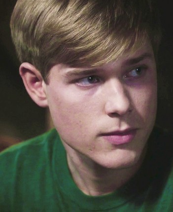 Mason  Dye Fotoğrafları 1