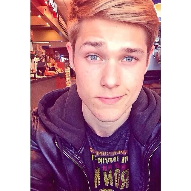 Mason  Dye Fotoğrafları 2