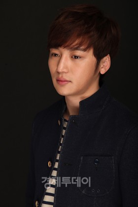 Byun Yo-han Fotoğrafı