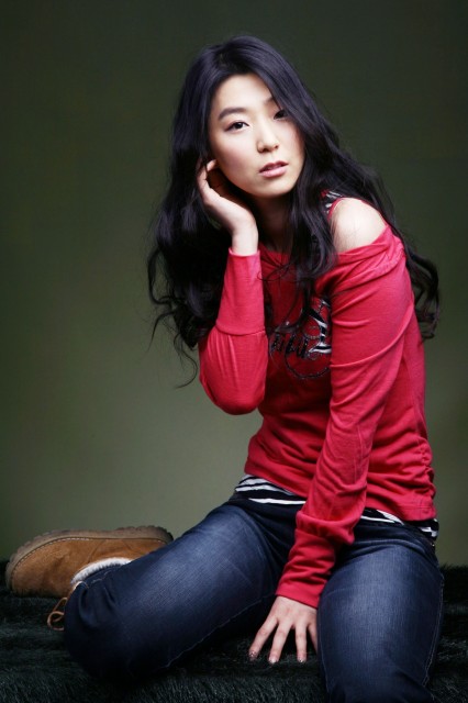 Choo Min-Young fotoğrafı