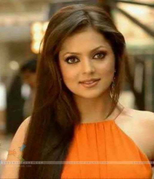 Drashti Dhami Fotoğrafları 1