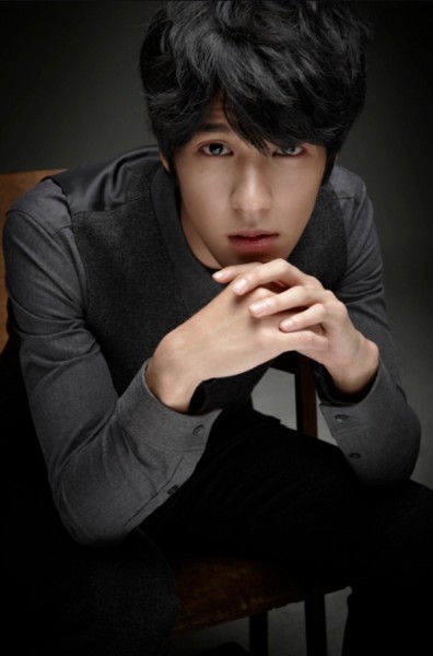 Baek Seung-Heon fotoğrafı