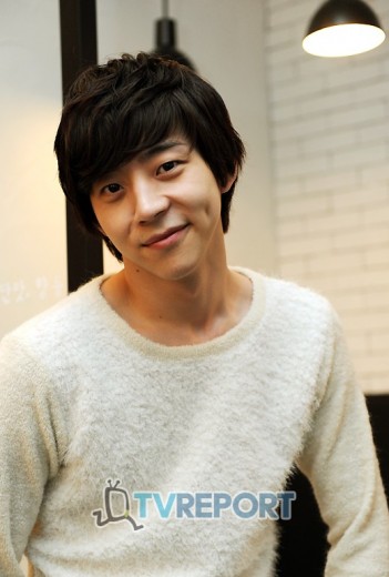 Park Yoo-Hwan Fotoğrafları 3