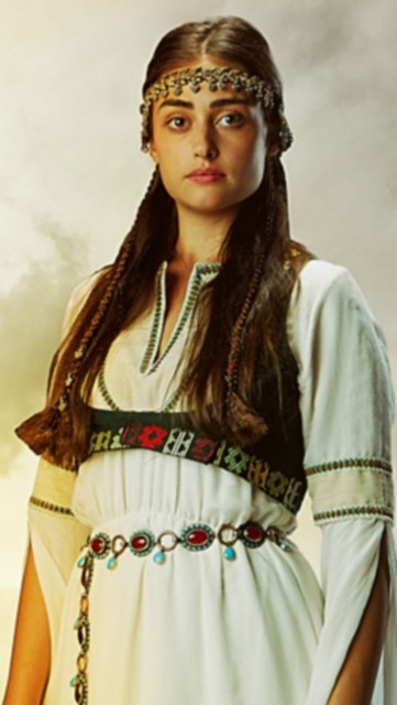 Esra Bilgiç Fotoğrafı