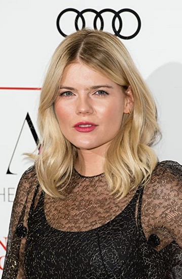 Emma Greenwell Fotoğrafları 11