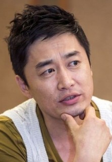 Jung Chan-woo (i) Fotoğrafı