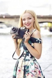 Dove Cameron Fotoğrafları 105