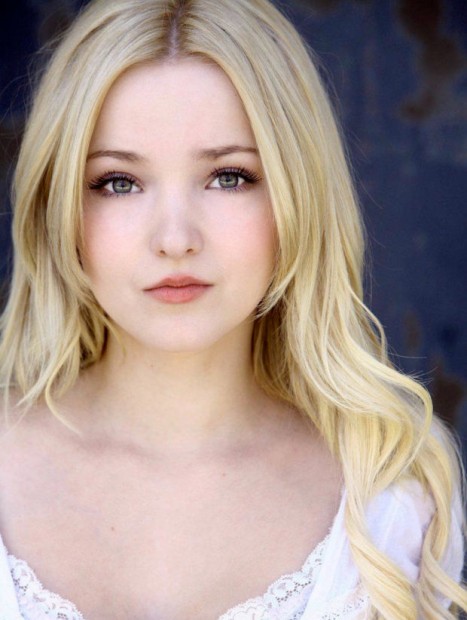 Dove Cameron Fotoğrafları 156