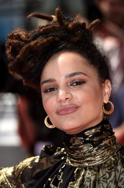 Sasha Lane Fotoğrafı