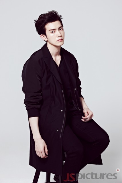 Park Shin-woo (i) Fotoğrafı