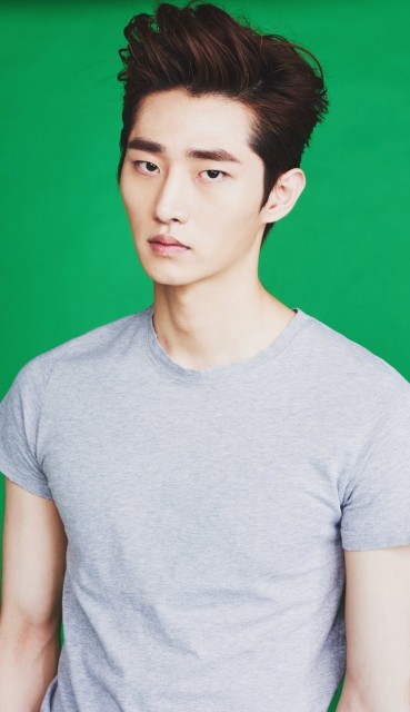 Shin Kang-woo Fotoğrafları 8