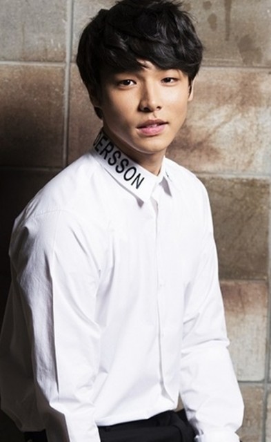 Kim Jin-woo (iv) Fotoğrafı