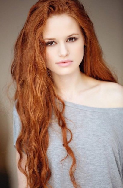 Madelaine  Petsch Fotoğrafları 29