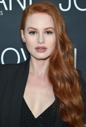 Madelaine  Petsch Fotoğrafı