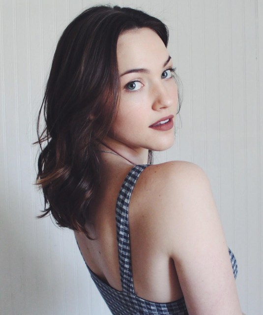 Violett Beane Fotoğrafları 4