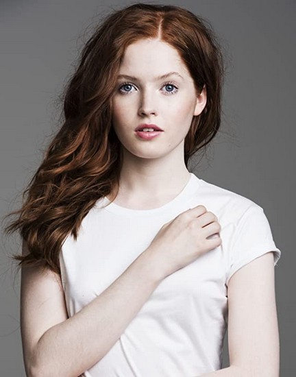 Ellie Bamber Fotoğrafları 5