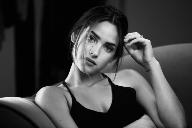 Adria Arjona Fotoğrafları 27