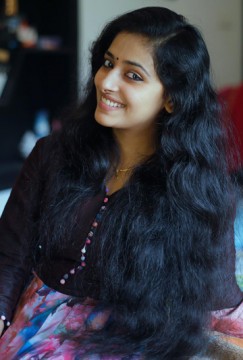 Anu  Sithara Fotoğrafı