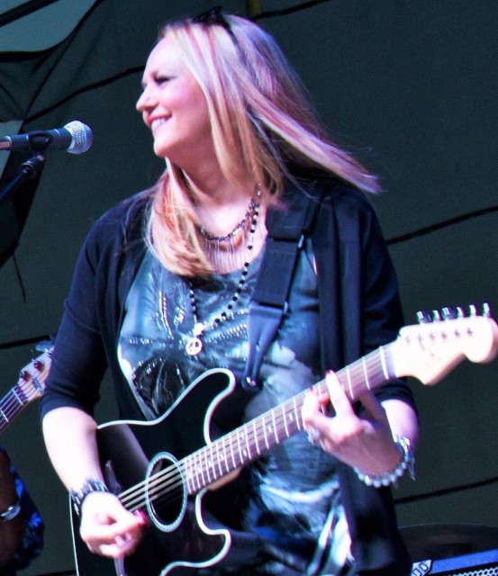 Tonja  James  Fotoğrafı