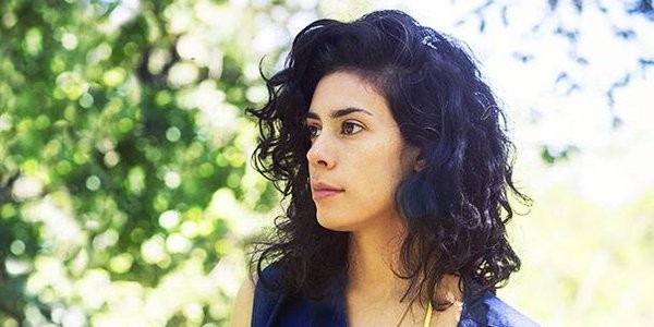 Roberta  Colindrez Fotoğrafı