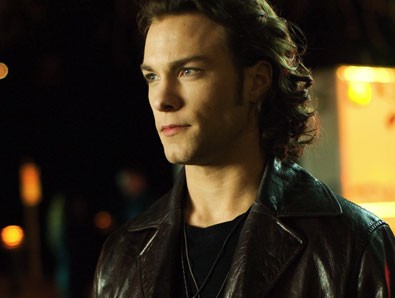 Kyle Schmid Fotoğrafları 10