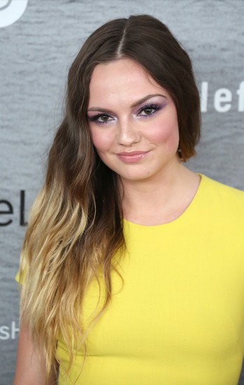 Emily Meade Fotoğrafları 7