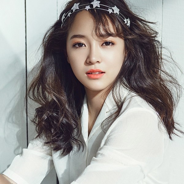 Kim Se-jeong (i) Fotoğrafı