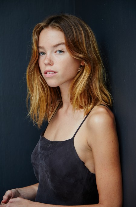 Milly Alcock Fotoğrafı