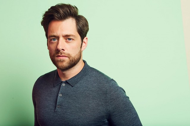 Richard Rankin Fotoğrafları 3