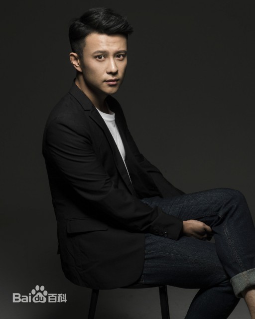 Yang Tong Fotoğrafı