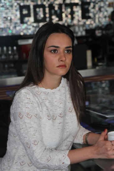 Hande Soral Fotoğrafı