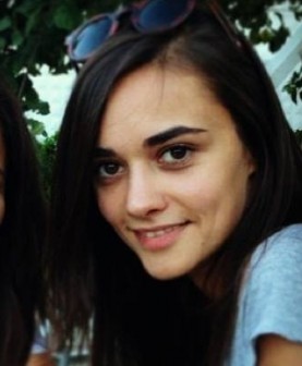 Hande Soral Fotoğrafı
