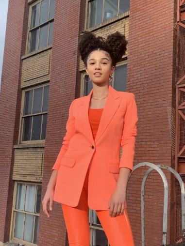 Malia Baker Fotoğrafı