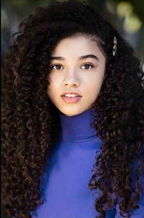 Malia Baker Fotoğrafı