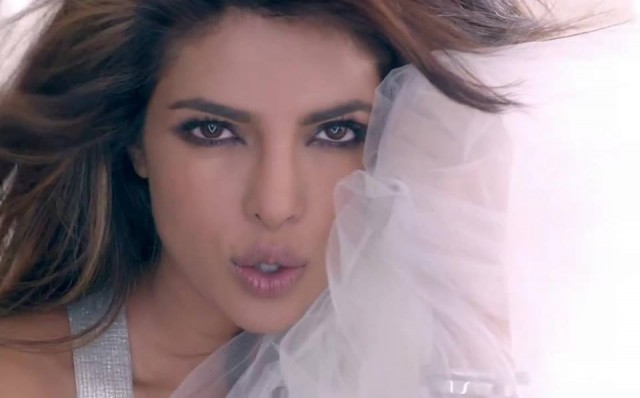 Priyanka Chopra Fotoğrafları 354