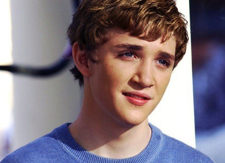 Kyle Gallner Fotoğrafları 13