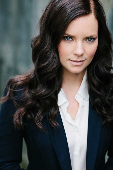 Cindy Busby Fotoğrafları 16