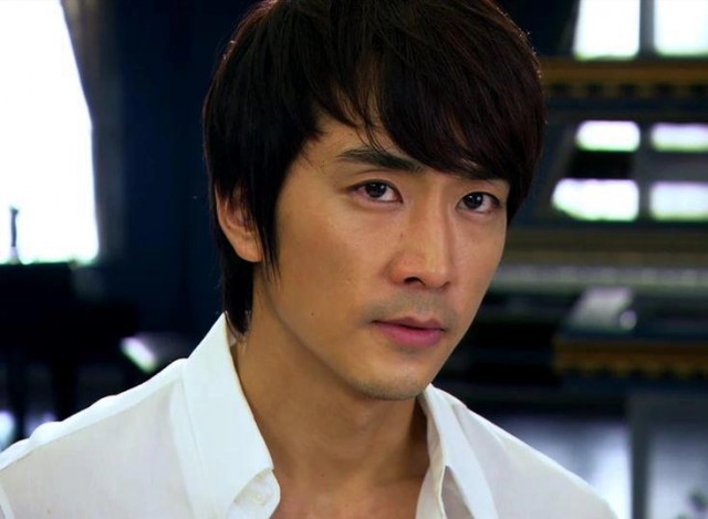 Song Seung-Heon Fotoğrafı