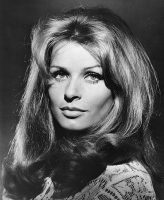 Senta Berger Fotoğrafları 4