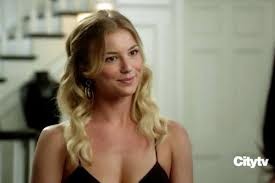 Emily VanCamp Fotoğrafı