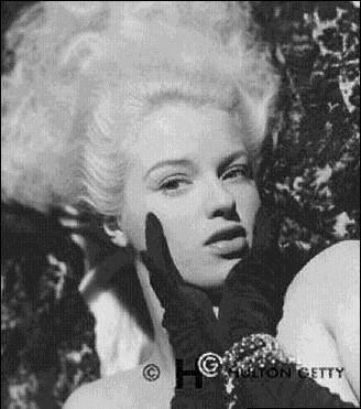 Diana Dors Fotoğrafları 18