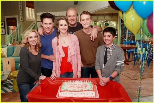 Bridgit Mendler Fotoğrafı